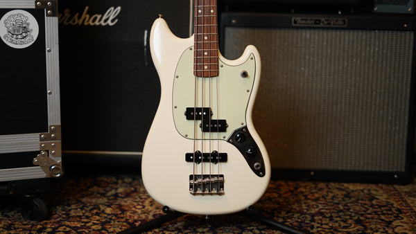 Fender Player Mustang Bass PJ with Pau Ferro Fretboard 2020 - Present - Olimpic White Discontinued Color