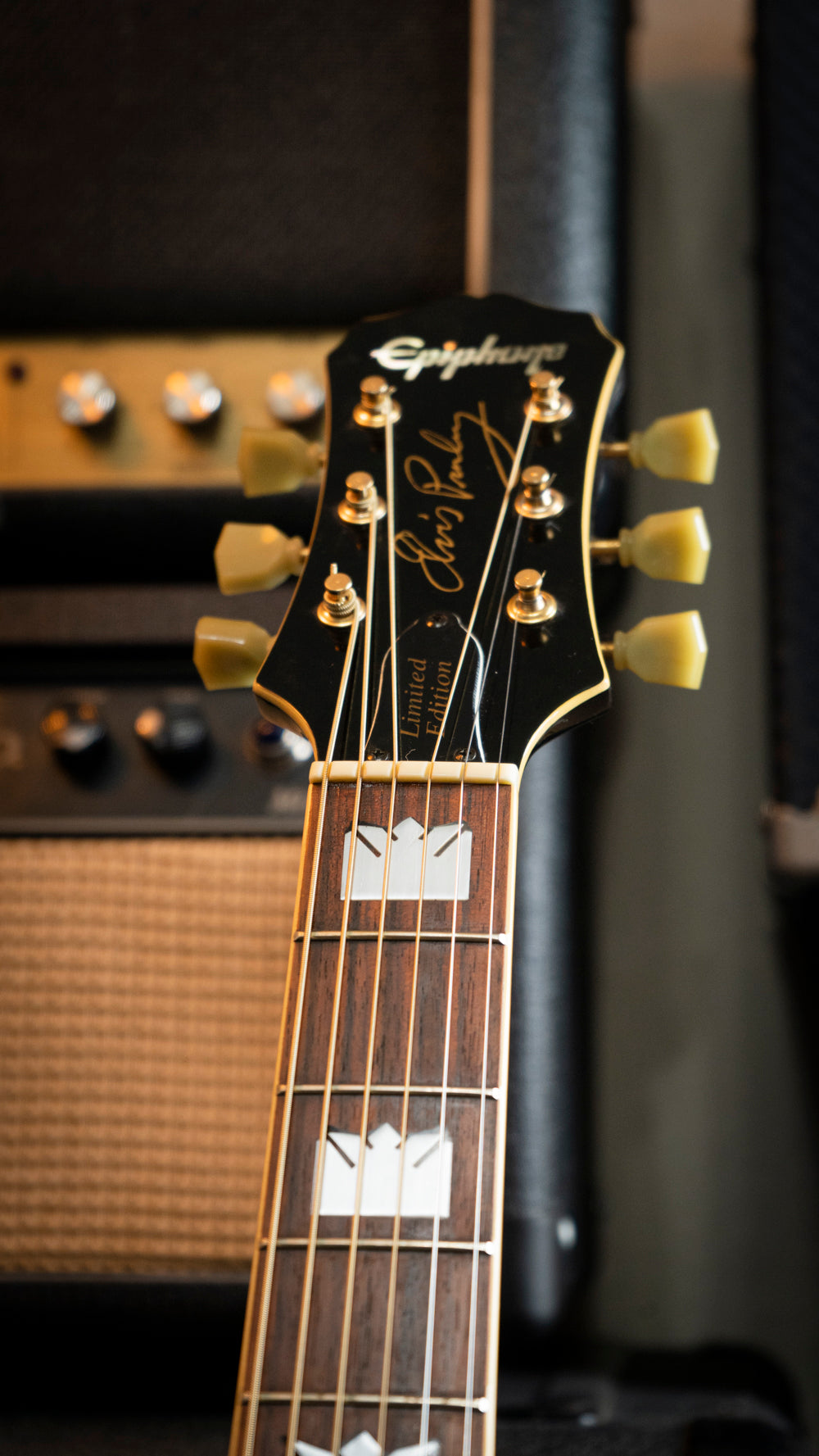 EPIPHONE ltd Elvis Presley モデル 弦高低め 鳴り抜群 EPIPHONE ltd Elvis Presley モデル 弦高低め 鳴り抜群